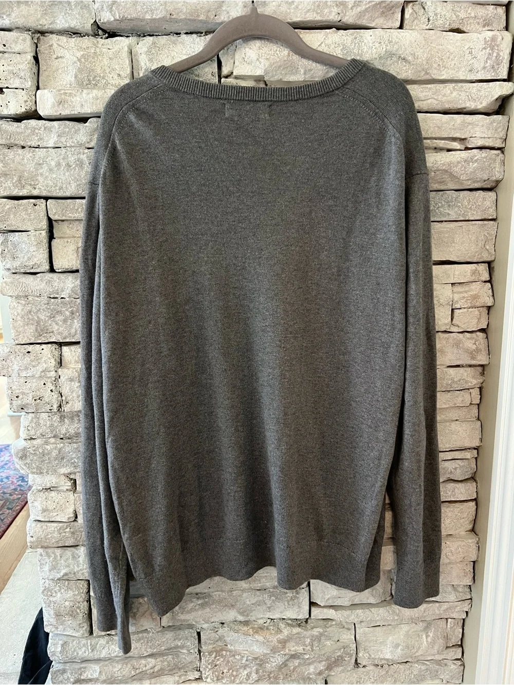Banana Republic Luxe Yarn Men's V-Neck Sweater - Charcoal Gray XL